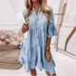 Sommarklänning med volangdetaljer och V-ringning – Lätt denimlook
