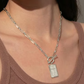 Halsband med Korsberlock och Paperclip-Kedja