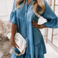 Sommarklänning med volangdetaljer och V-ringning – Lätt denimlook