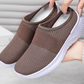 👟 50% RABATT NU!☁️ Dam Moln Komfort Slip-Ons – Andningsbart Nät & Anti-Halk Sula – Lättvikt Gå Skor – Mühelös Casual Sneakers 🚶‍♀️