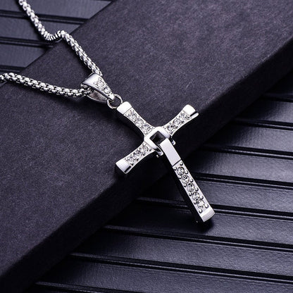 ✝️ 50 % RABATT ✨ Korshalsband – Silverfärgat, elegant och tidlöst – Perfekt för en andlig eller elegant vardagslook – lätt, diskret och glänsande 💫🕊️💛