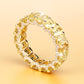 Gnistrande ring med zirkoner