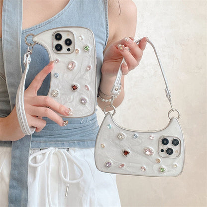 💎 50 % rabatt! Kreativa telefonskal prydda med konstgjorda ädelstenar som utstrålar lyx. Slitstarkt TPU-material ger ett heltäckande skydd. Förvandla din telefon omedelbart till ett snyggt accessoar. 📱👜