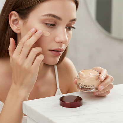 ⏳50 % RABATT !!📢 Concealer-ögonkräm👁️💕 – Ger omedelbar lyster, håller länge och ger ett naturligt resultat.