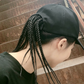 🧢 50% RABATT NU! 🌬️ Baseballkeps med Fästade Flätor – 2-i-1 Keps & Peruk, Realistisk Stil & Justerbar Passform ✨