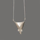 Halsband med blombukett