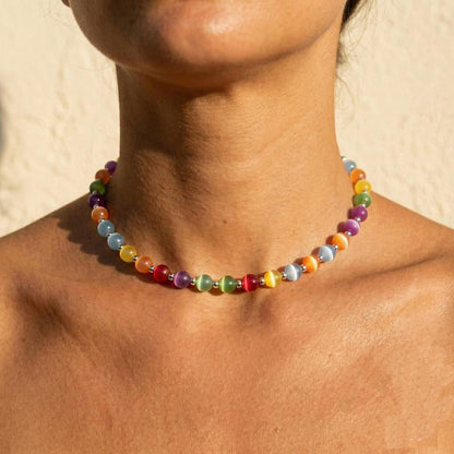 🌈 50% RABATT! 🐱 Regnbåge Kattöga Pärlhalsband – Färgskiftande, elegant & unikt – ett blickfång för fest eller vardag ✨