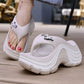 👡 50% RABATT NU! ✨ Plattåiga tångsandaler för damer – Bekväma, retro & stabila – perfekta för sommar, strand eller en dag i parken – sköna att gå i hela dagen ☀️