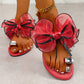 👡 50% RABATT NU! 🌸 Eleganta Rosett-Platta Strandsandaler – Mjuk fotbädd & halkfri sula – Lätta och feminina – perfekta för sommarpromenadet eller semestern vid havet 🎀