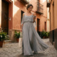 👗 60% RABATT! 💃 Cold shoulder maxiklänning – Elegant & flödande design – Framhäver axlarna, smickrande passform & mjukt fall – perfekt för fest, bröllop eller varma sommarkvällar 🌿✨