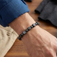 Armband i vintage-stil med runda syntetstenar